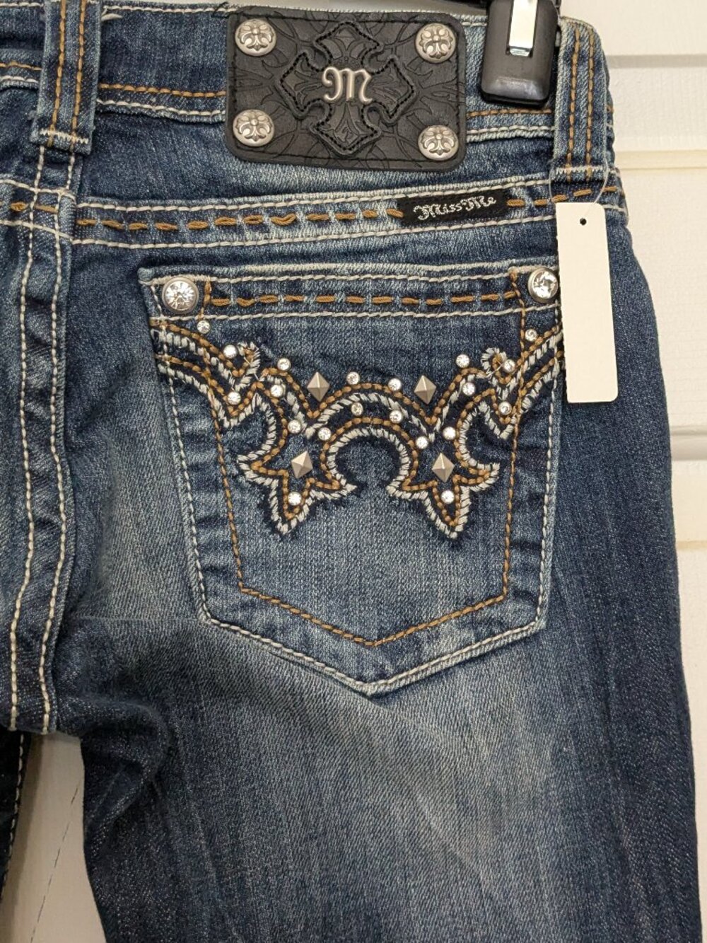 NWT Women's Miss Me MidRise Bootcut  Jeans Size 26 - Picture 8 of 12